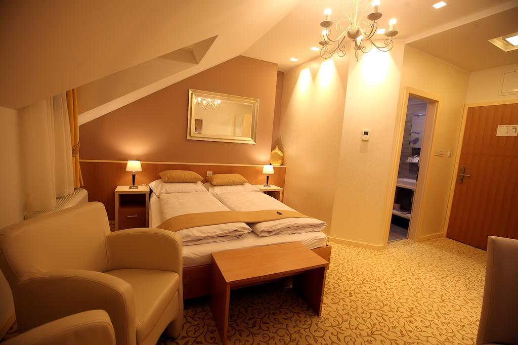 Hotel Gallus Sesvete Kültér fotó