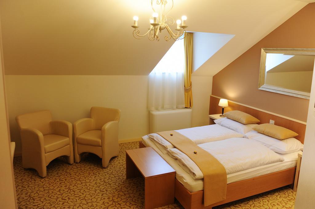 Hotel Gallus Sesvete Kültér fotó