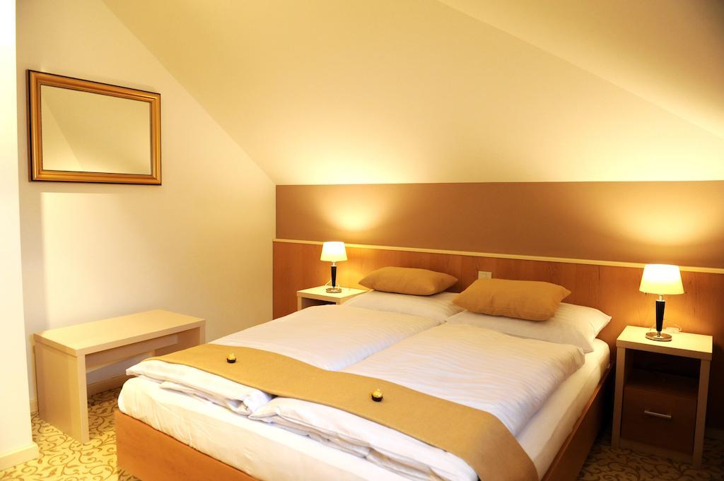 Hotel Gallus Sesvete Szoba fotó