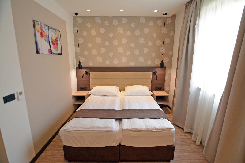 Hotel Gallus Sesvete Kültér fotó
